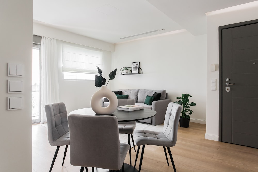 Striking 1BR Apartment in Kolonaki B