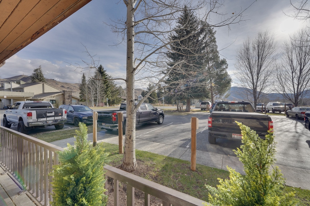 Ketchum Vacations - Ketchum Vacation Rental - Hike, Ski  Explore! - Property Image 6