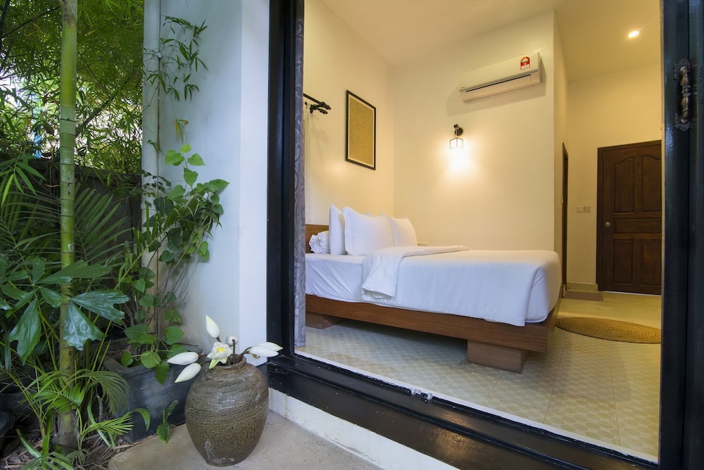 Enkosa Modern Villa view 5