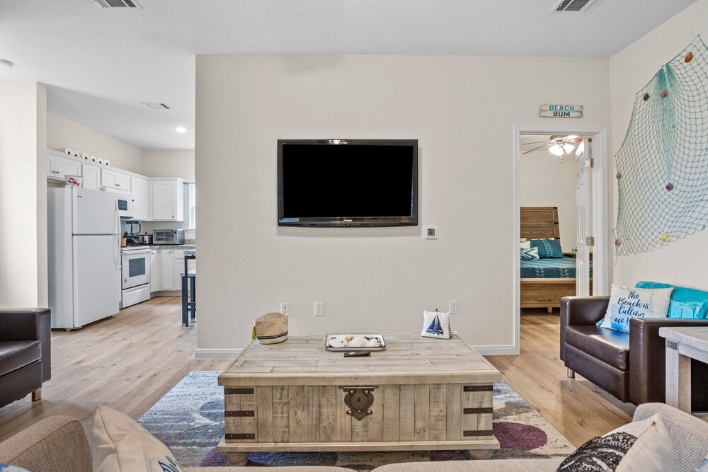 Beach Ballin' by Ryson Vacation Rentals