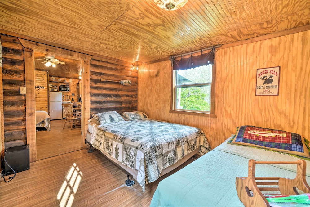 'cedar Falls Cabin 5': 1/2 Mile to Turner Falls view 2