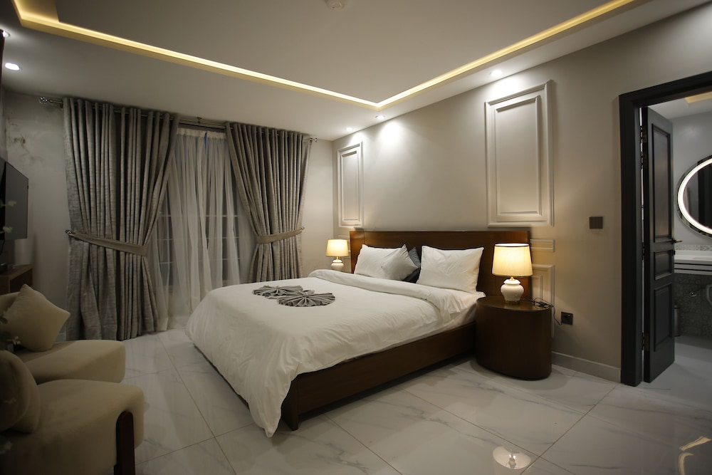 ZAR Luxury Suites Murree