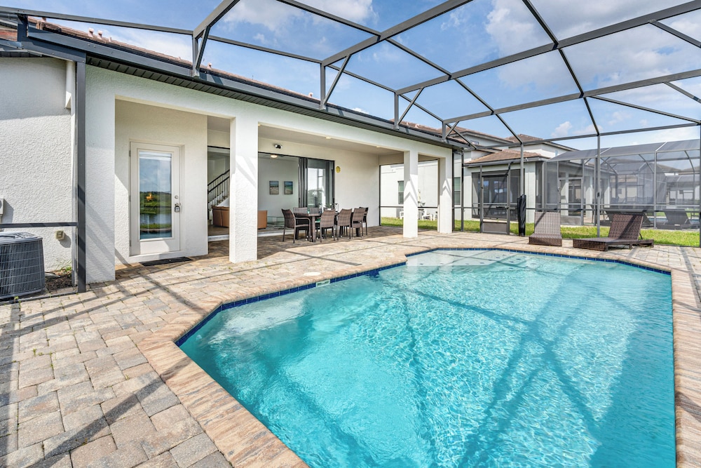 Balmoral Resort Home: Private Pool w/ Lake Views!