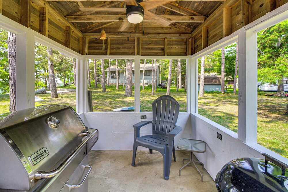 Family Retreat on Cross Lake: Boat, Swim & Relax!