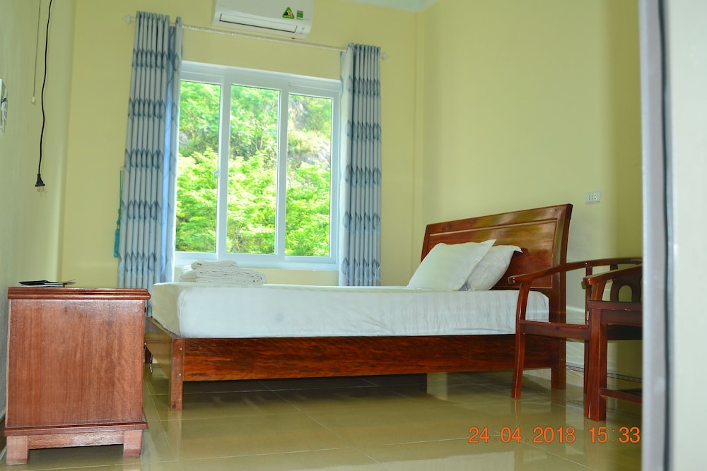 Hoan Chau Homestay - Hostel