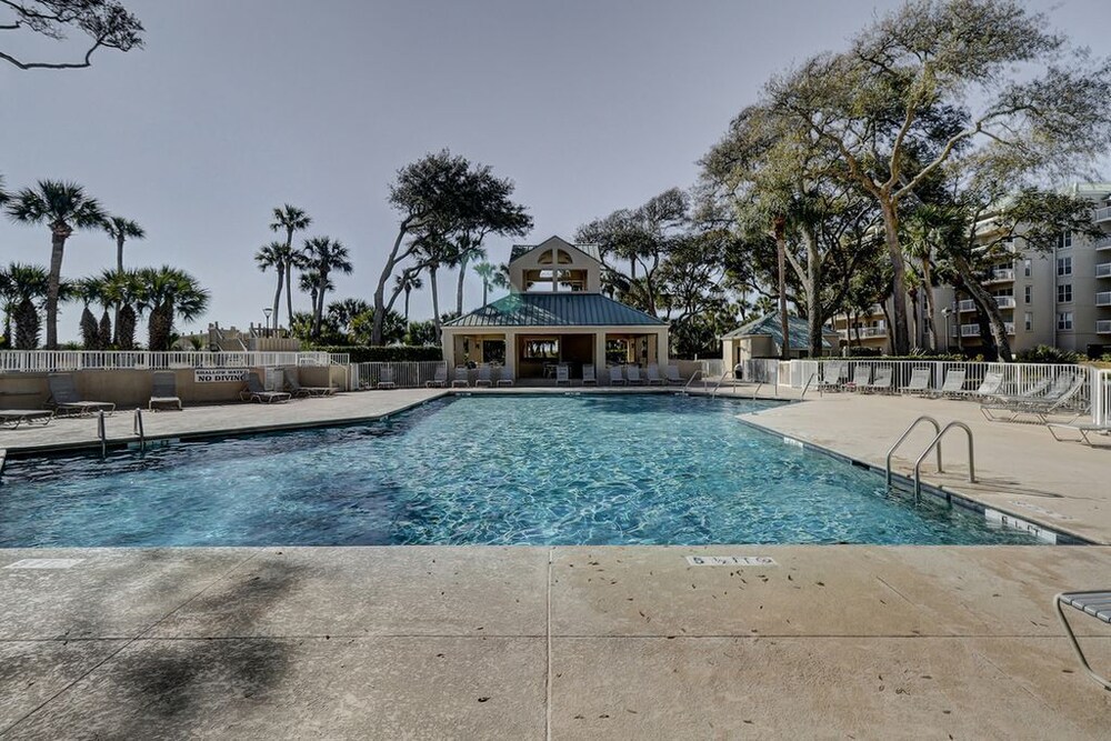 Beaufort Vacations - Atlantic Bliss 2 Bedroom Holiday Home - Property Image 1