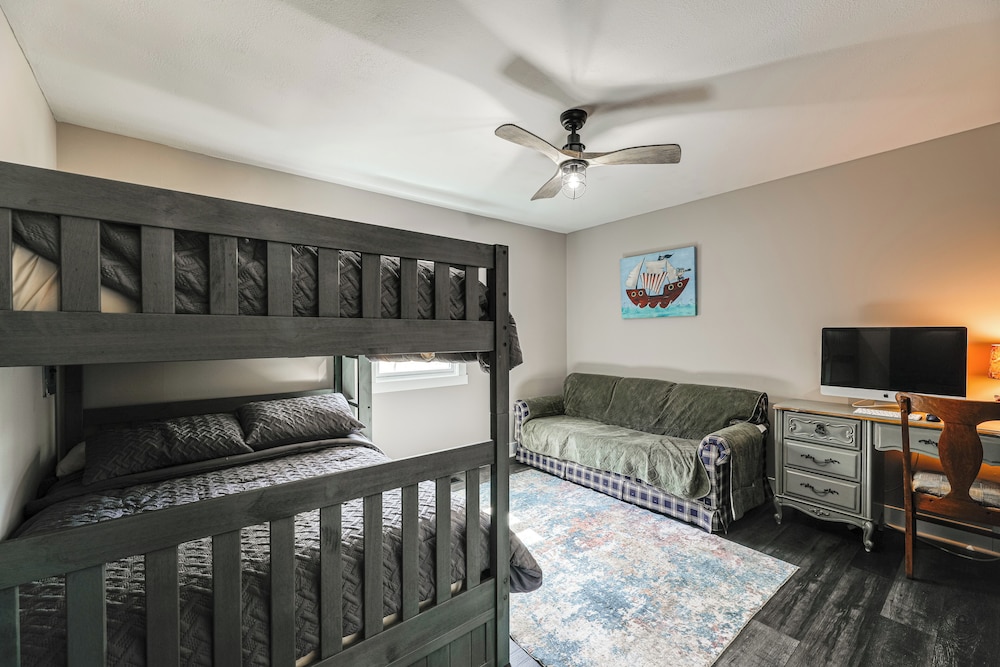 Private Beach & Fishing Pier: Wicomico River House