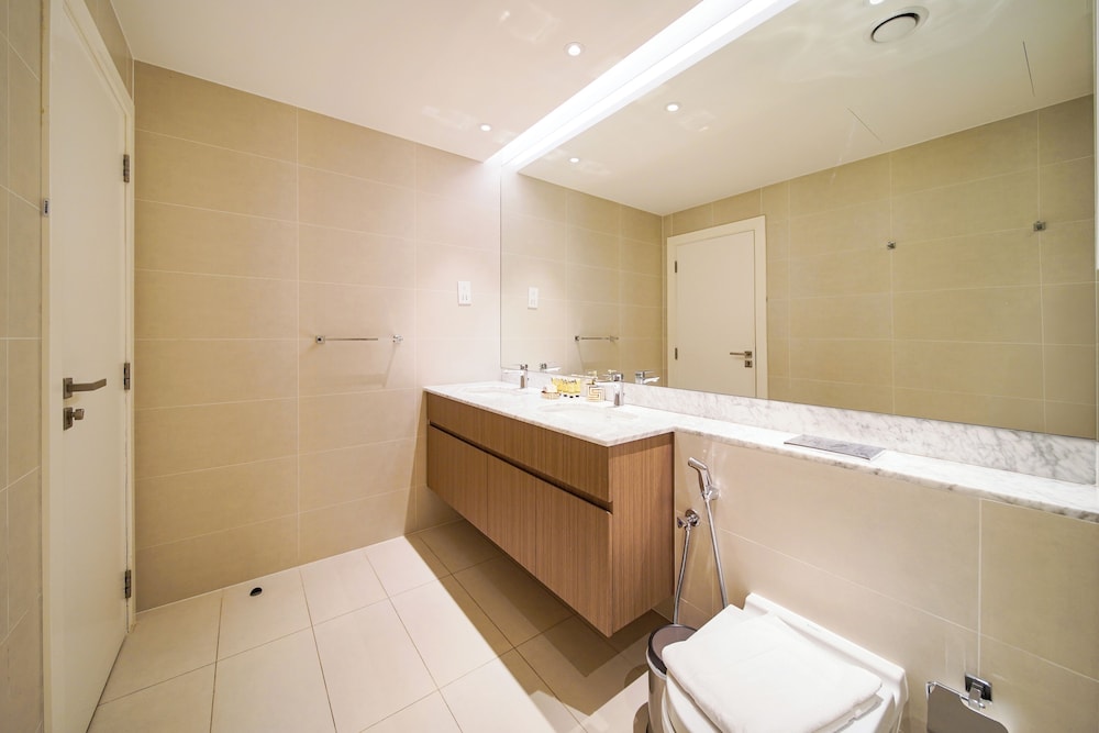 PVH - Beach Front 2BR in Le Pont 3