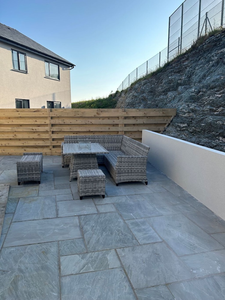 Impeccable 4-bed House in Trearddur Bay