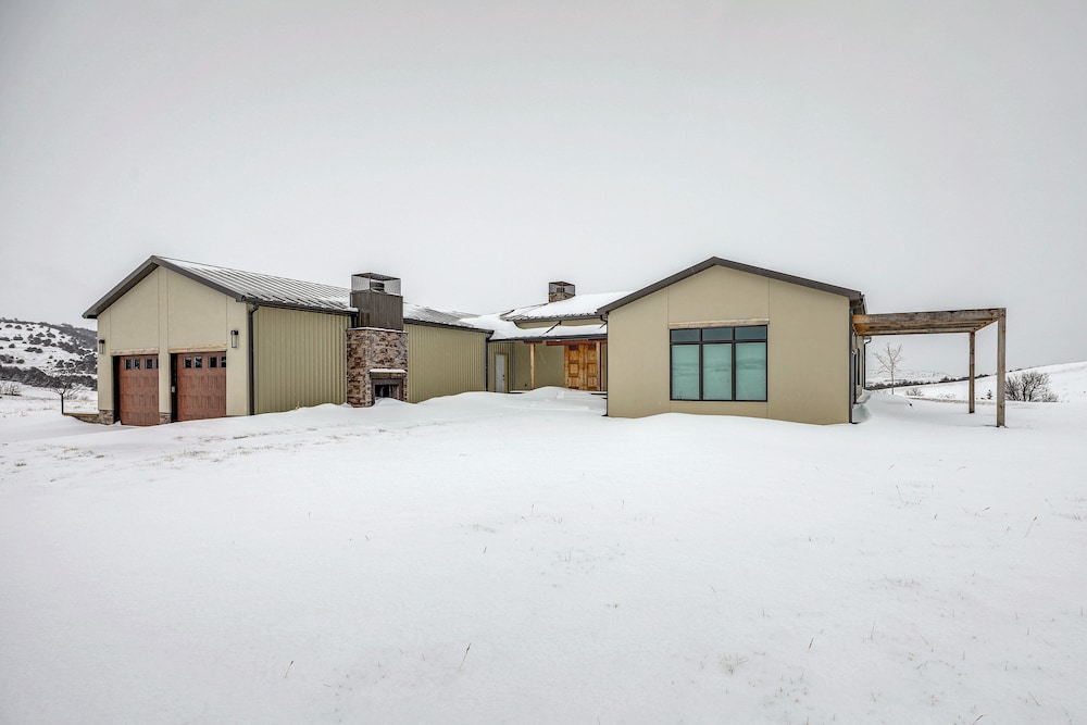 Pet-friendly Fairfax Cabin Near Missouri River!