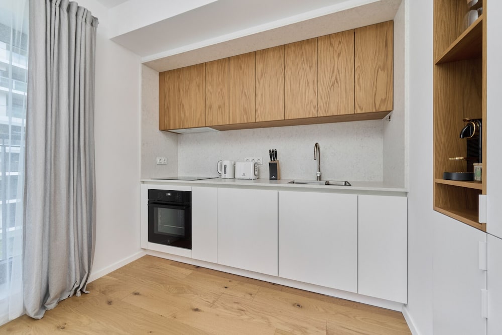 Walońska 16 by Renters Prestige view 2
