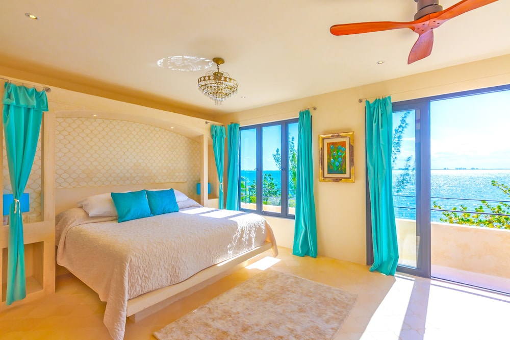 Villa Encantada by Coco B Isla