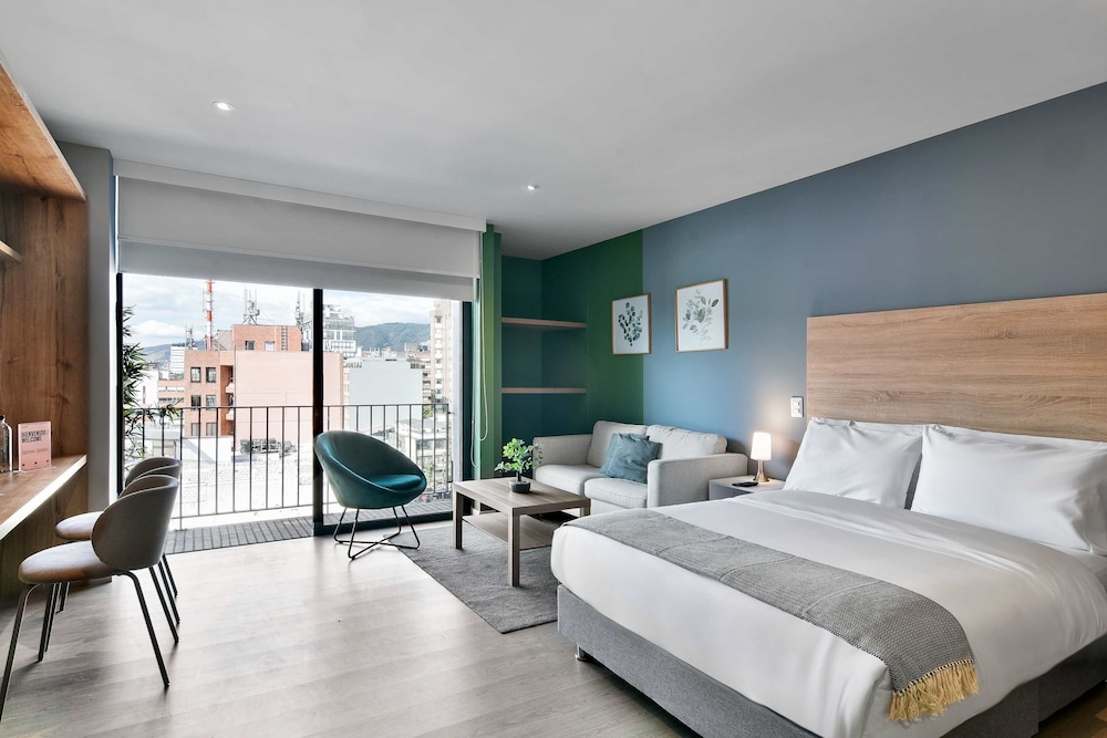 w Radiant Loft w Balcony in El Nogal