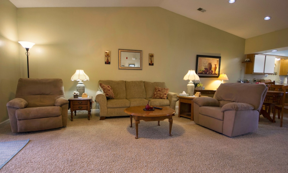 Branson Condo Resorts by Andy Williams Theatre