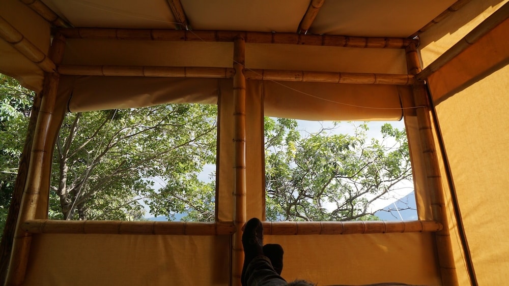 El Picnic Atitlan view 4