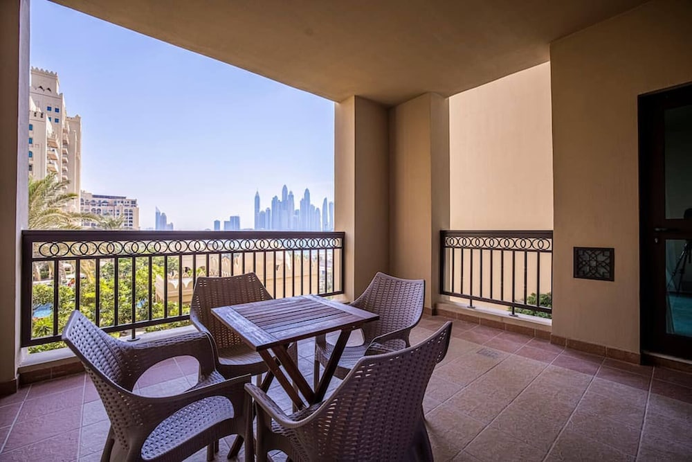 Fairmont North Residence Full Sea View 2br 166 Sqm