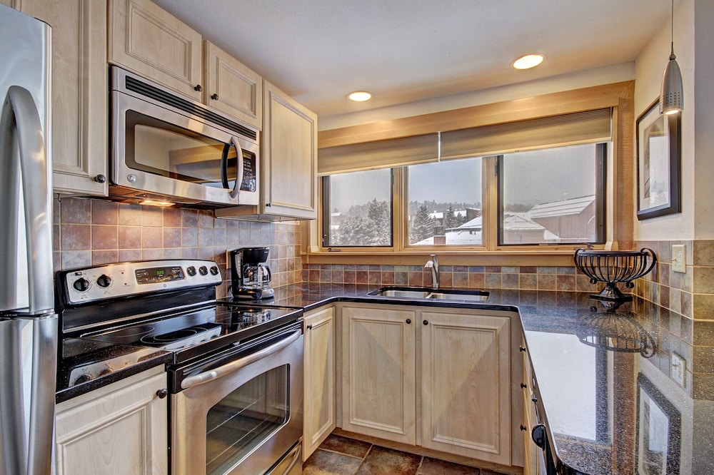 Ski-in/ski-out Studio W/snowy Alpine Views - Walk To Main St Studio Bedroom Condo by RedAwning