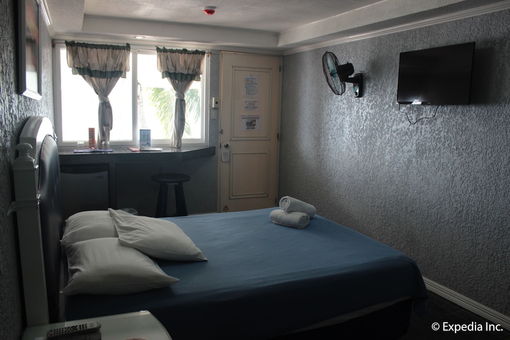 Blue Rock Beach Resort