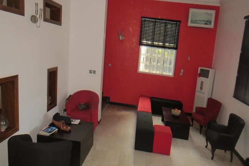 Bates Place Apartments