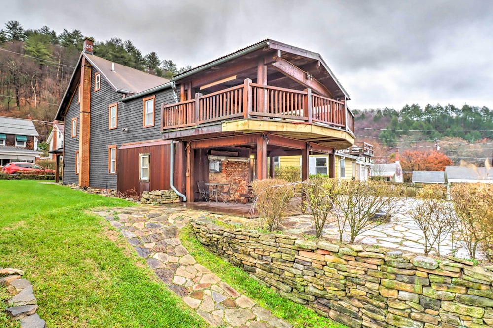 Charming & Historic Home w/ Lehigh River View view 3