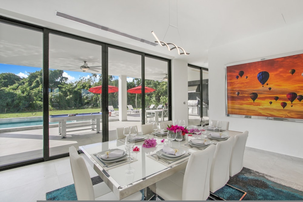 Brand New All-inclusive Villa in Cap Cana With Pool Jacuzzi Chef Butler Maid Golf Cart