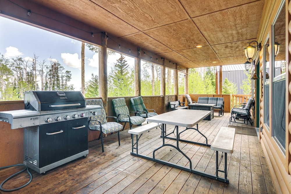 Brian Head Cabin < 1 Mi to Resort: Ski + Mtn Bike