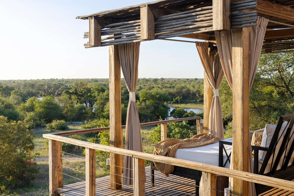 Simbavati Hilltop Lodge