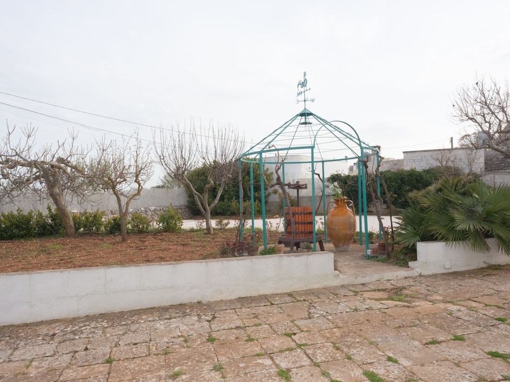 Trulli-style Chalet Near Forest Walks