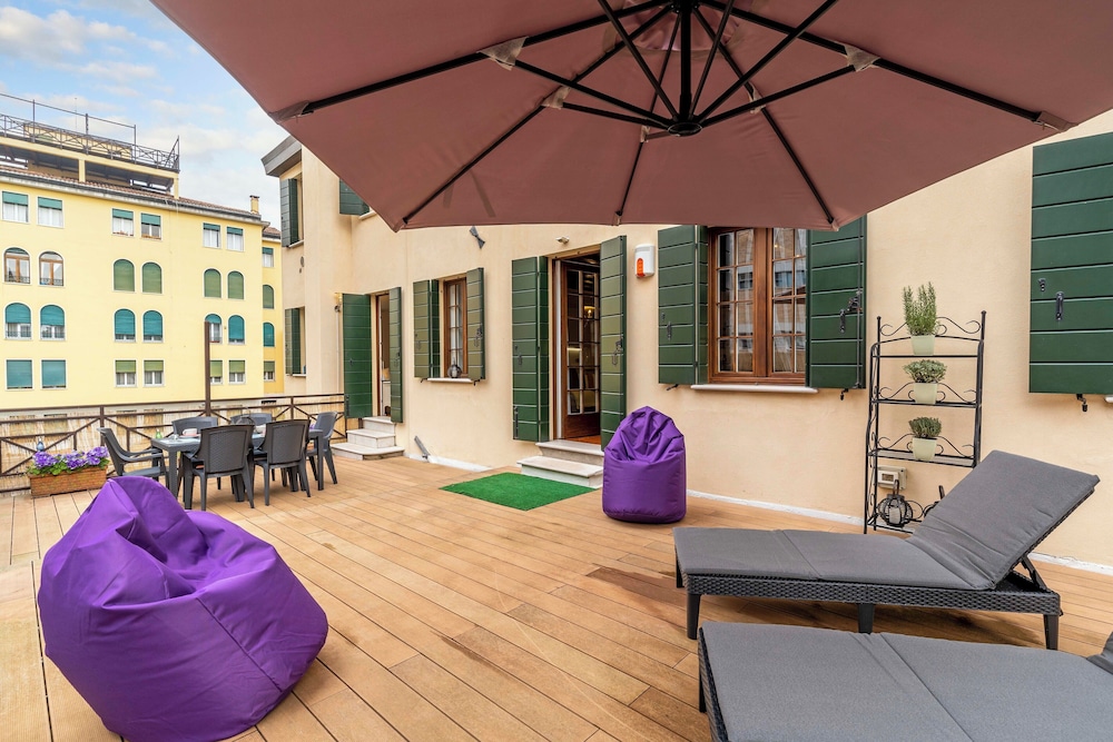 Tolentini Terrace by Wonderful Italy