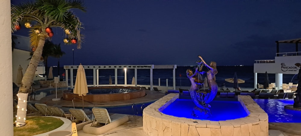 Beach front-Ocean View Studio -Hotel Sunset Fishermen condo 344/C