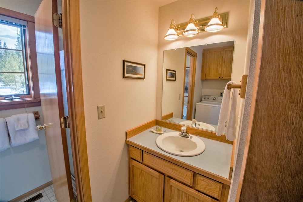 Mt Adams 6 2 Bedroom Home