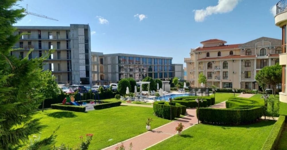 Maisonettes in Royal Bay Residence&SPA 2