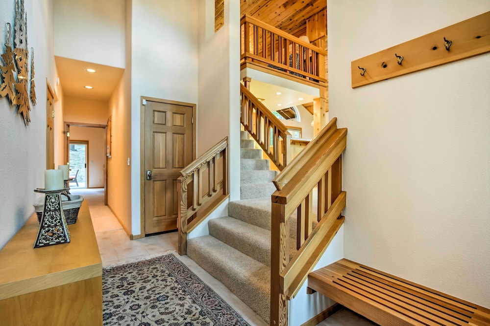 Lake Tahoe Vacations - Tahoe Donner Cabin: Deck, Trail Access, EV Charger - Property Image 30