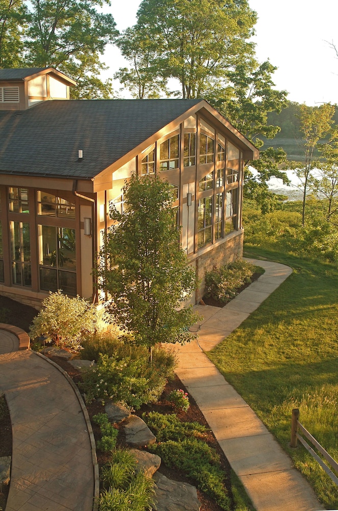 Punderson Manor Lodge and Conference Center