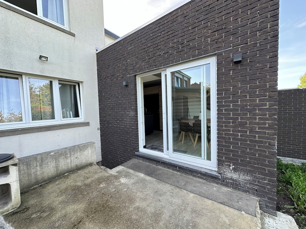 Au 11801 Bel appartement moderne