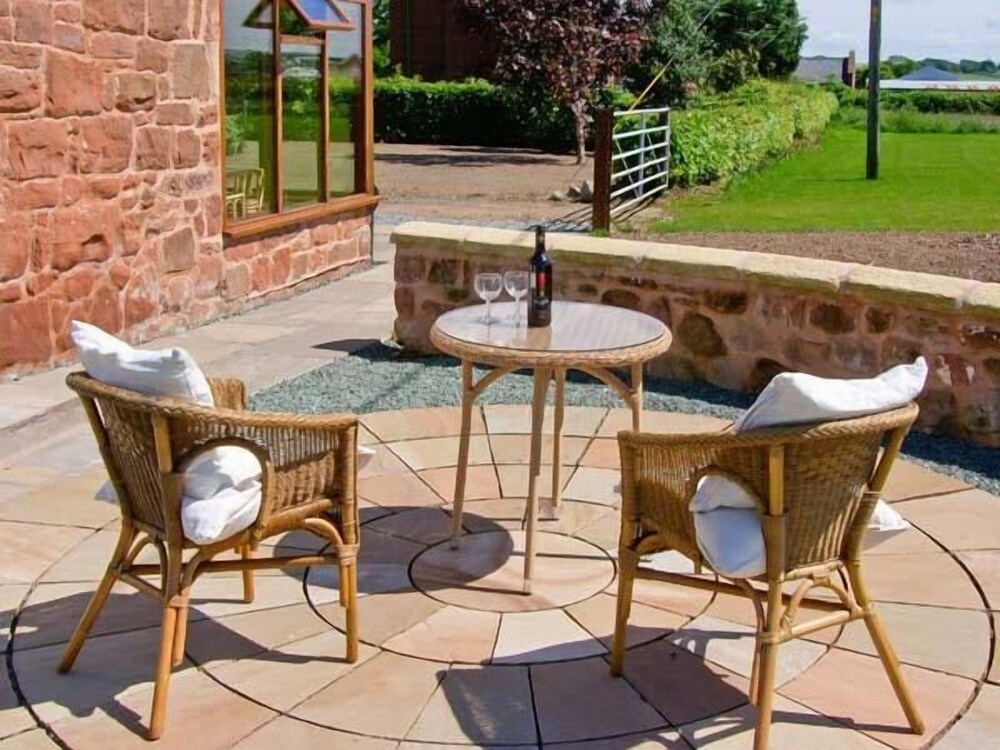 Byre Cottage view 3