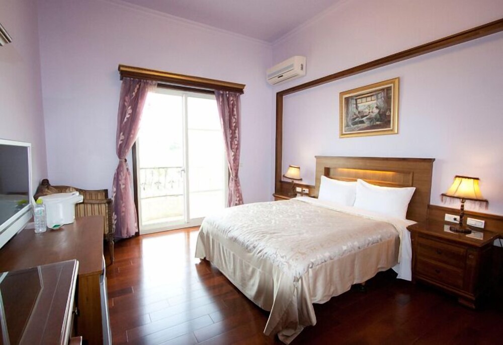 Aurora B&B