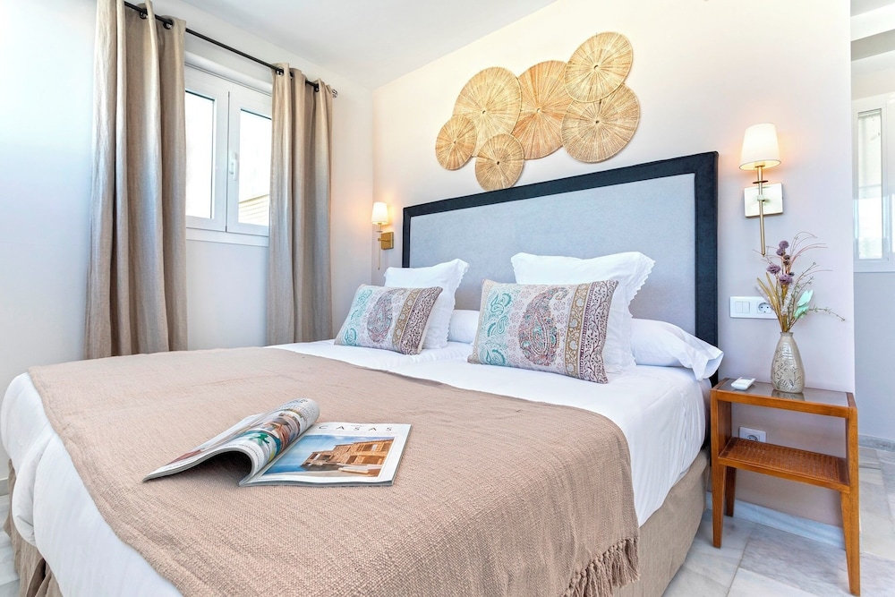 Beautiful 2 bd Apartment With Views to the Cathedral Constituci n IV