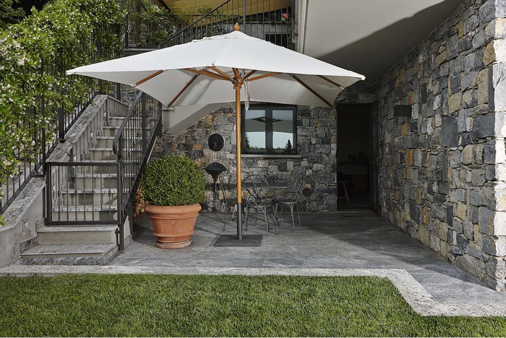 Suite & Pool Como