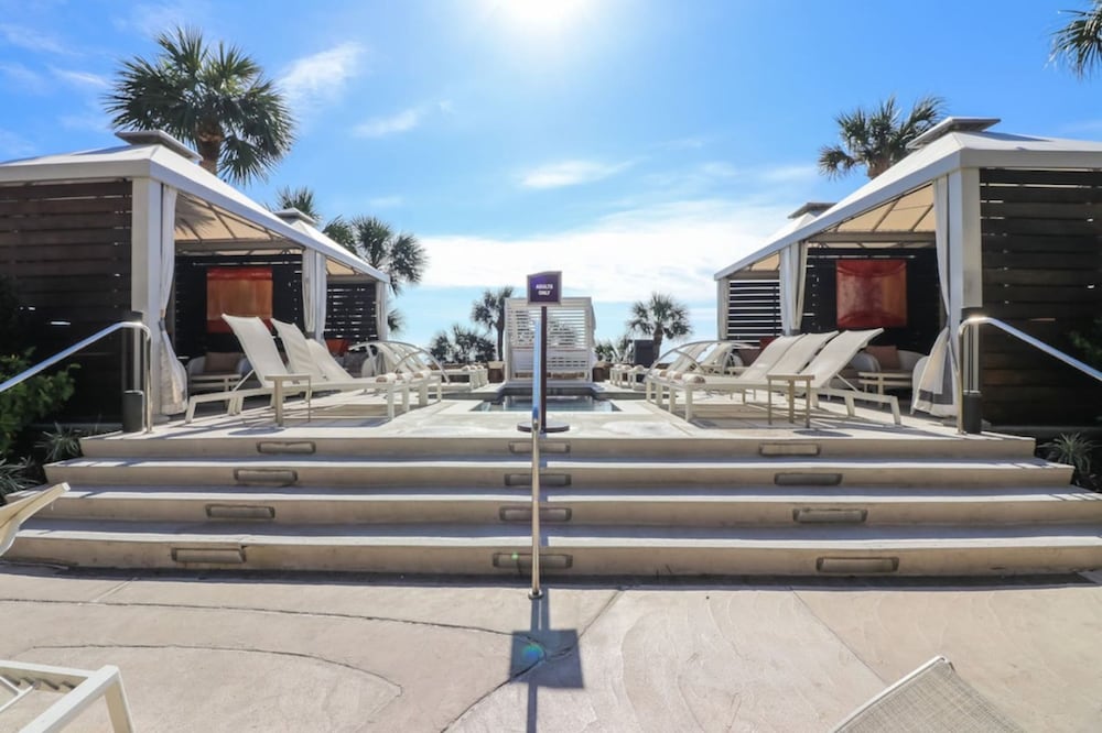 Gorgeous San Luis Condo Amazing Pool Amenities