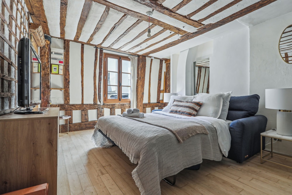 Stylish 1BR - Walkable to Opera & Louvre