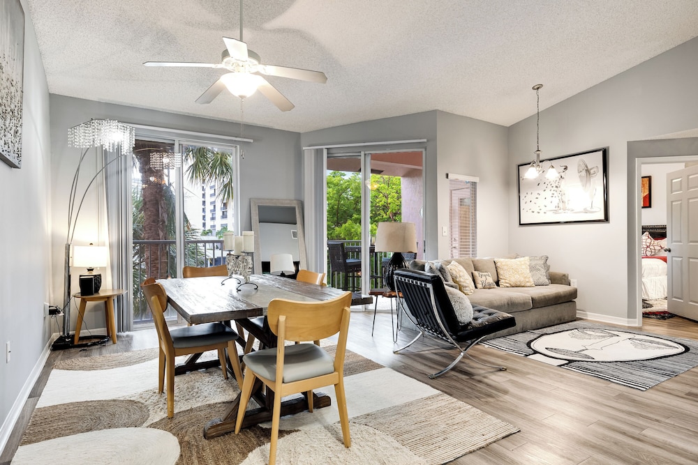 2Bedroom 2Bath Water View Apartment