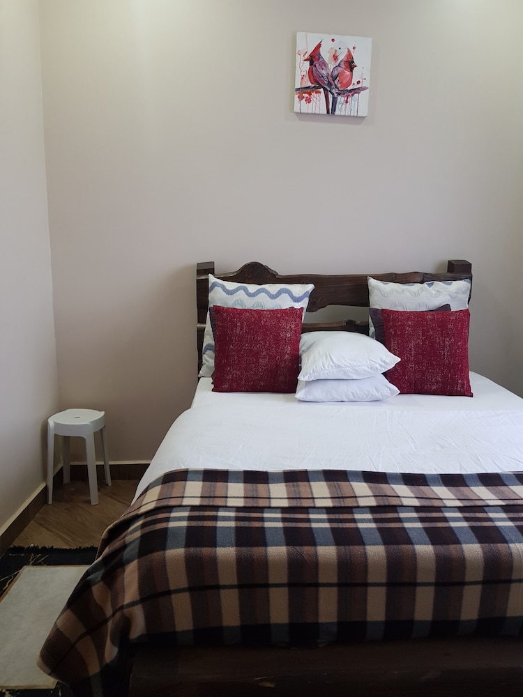 MINACHAI HOUSE BNB