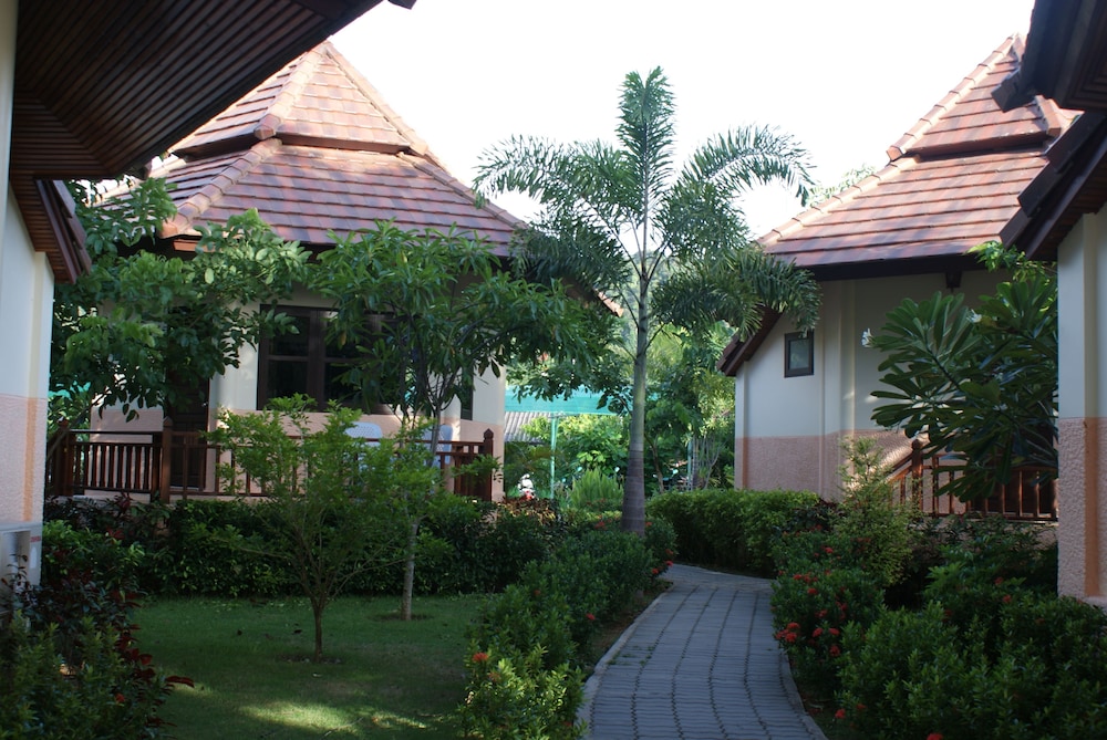 Coral Resort