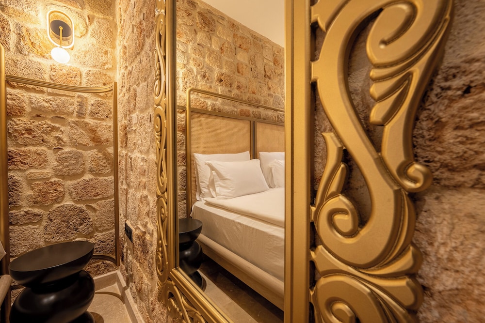 Belmondo Süitler - Image 32