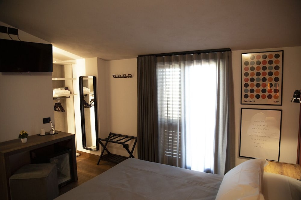 MANTRA Suite&Room