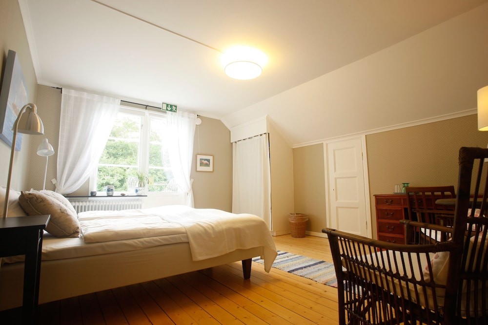 Villa Akvarellen Bed & Breakfast