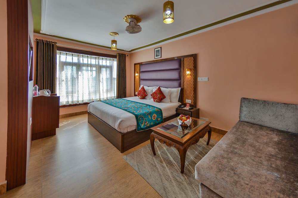 Wildflower Villa Resort Pahalgam view 4