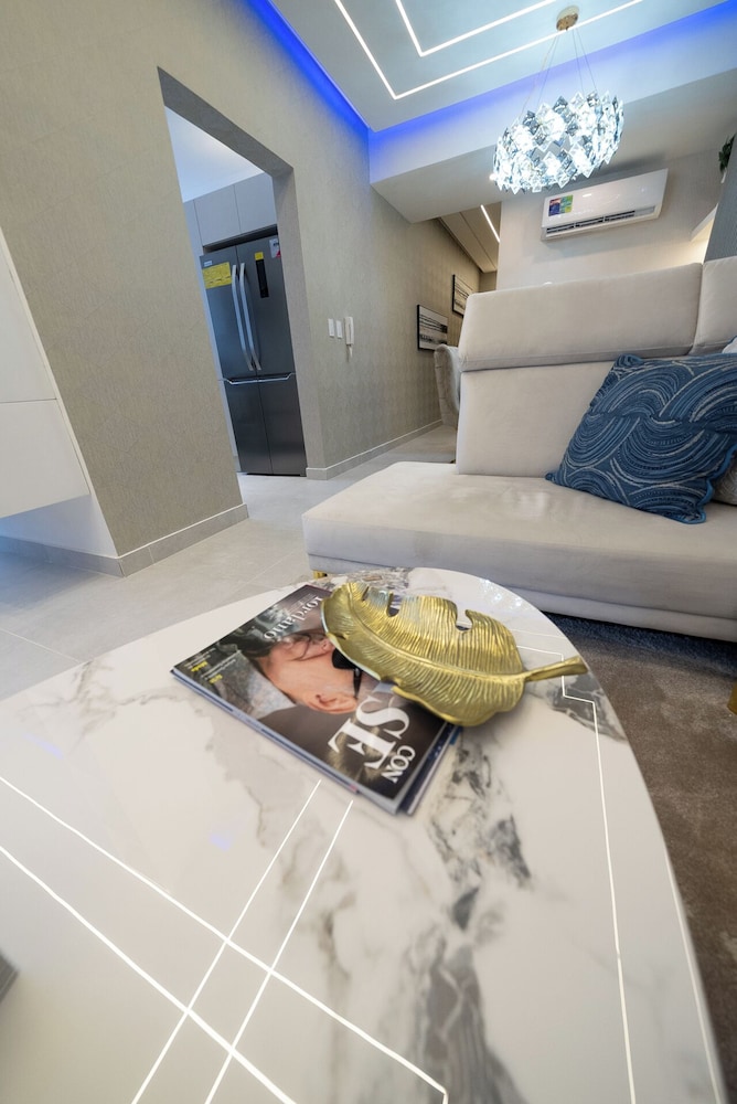 Enjoy Stylish 3br 3, 5b Stylish, Downtown Ocean View