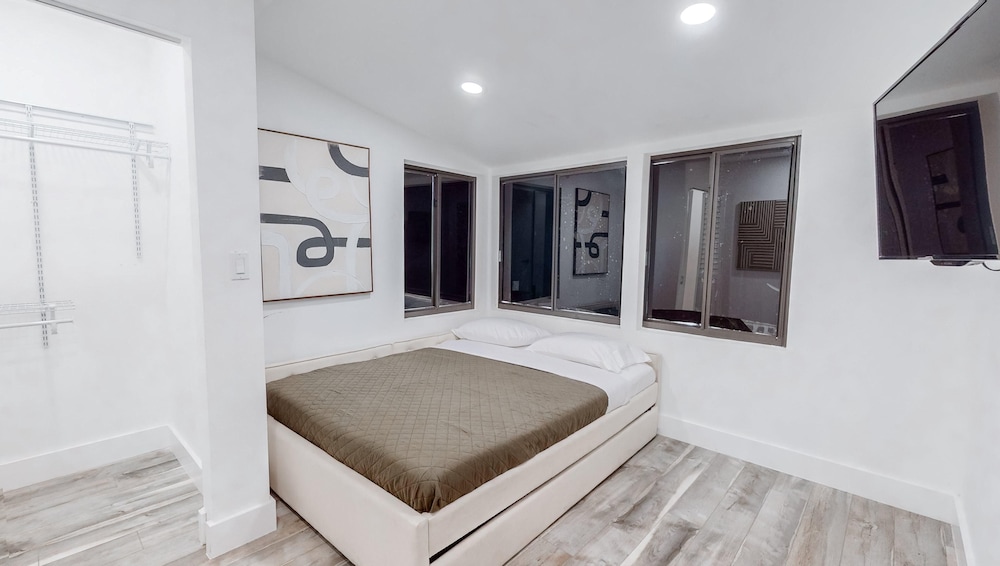 Casa Nirvana 4BR Home With Private Pool